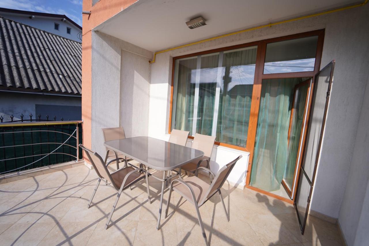 Complex Marinn קוסטינסטי מראה חיצוני תמונה